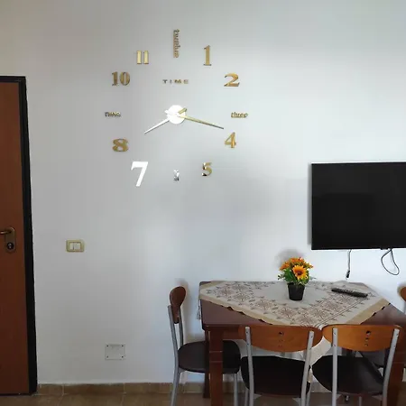 Front Apartment
